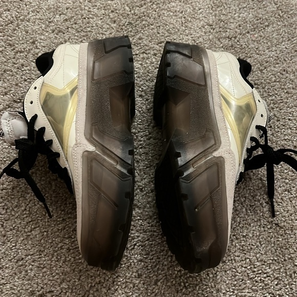 CARID B REEBOK - Picture 3 of 7